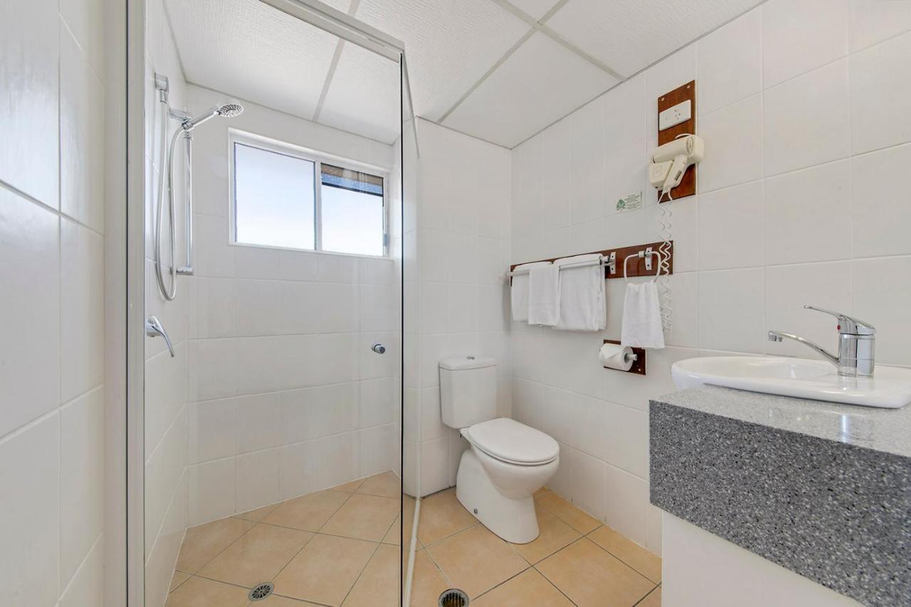 Endeavour Inn Emu Park Экстерьер фото