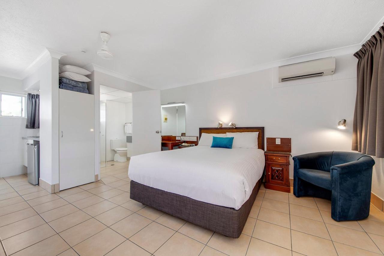 Endeavour Inn Emu Park Экстерьер фото