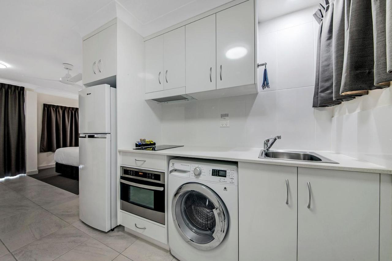 Endeavour Inn Emu Park Экстерьер фото