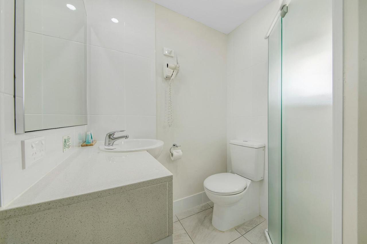 Endeavour Inn Emu Park Экстерьер фото