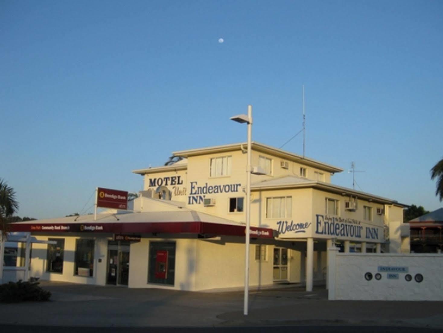 Endeavour Inn Emu Park Экстерьер фото